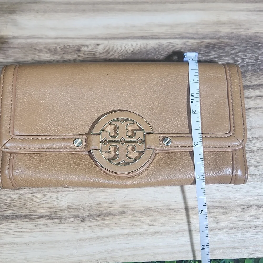 Tory Burch Tan Continental Wallet With Snap Closure - Picture 17 of 17